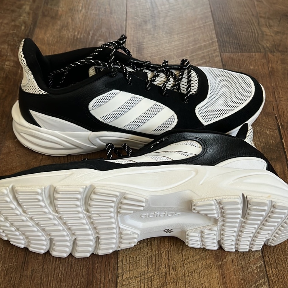 MENS ADIDAS SNEAKER - Picture 2 of 5